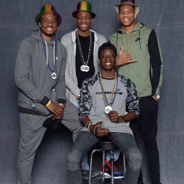 同时换人带 同时换人带