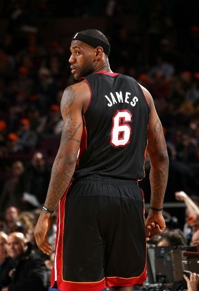 应是震惊 应是震惊